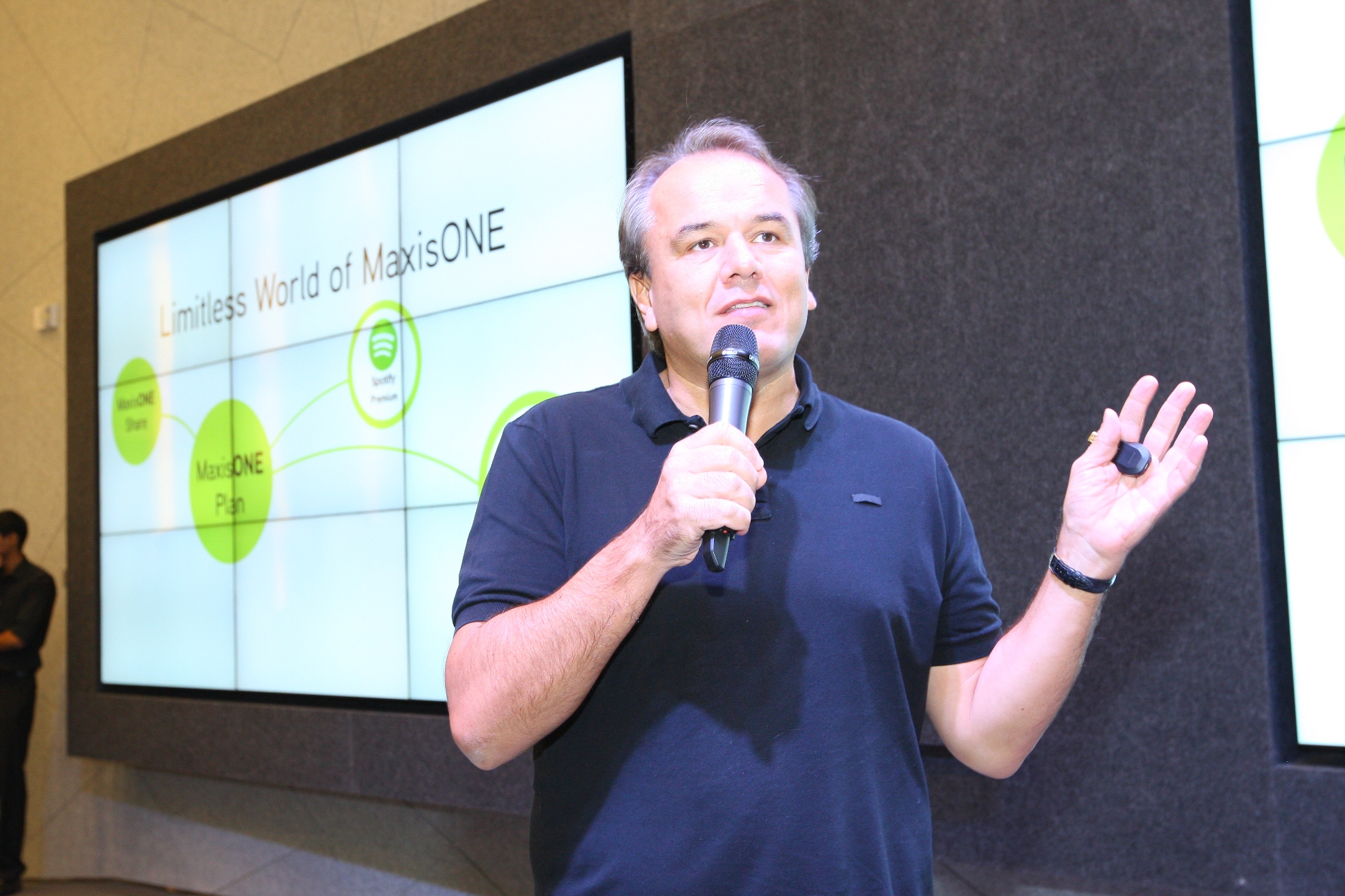 Morten Lundal, Maxis' Chief Executive Officer, giving an introduction to the Limitless World of MaxisONE during the showcase event earlier today.