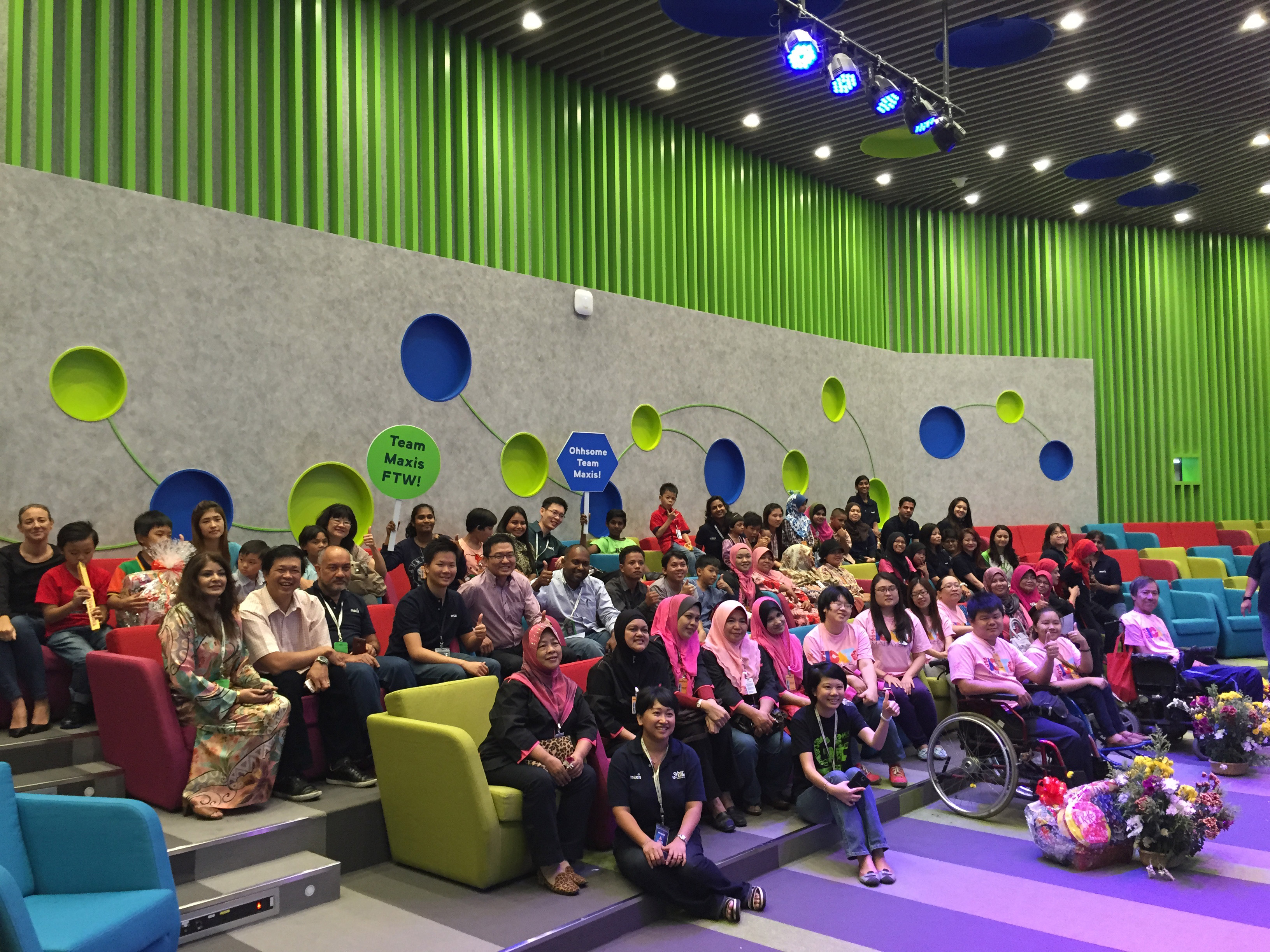 Residents from Beautiful Gate Foundation, Trinity Community Children Home Society and Pertubuhan Kebajikan Ibu Tunggal An-Nur Kuala Lumpur & Selangor enjoy a fun day out at Maxis' office with games and activities.