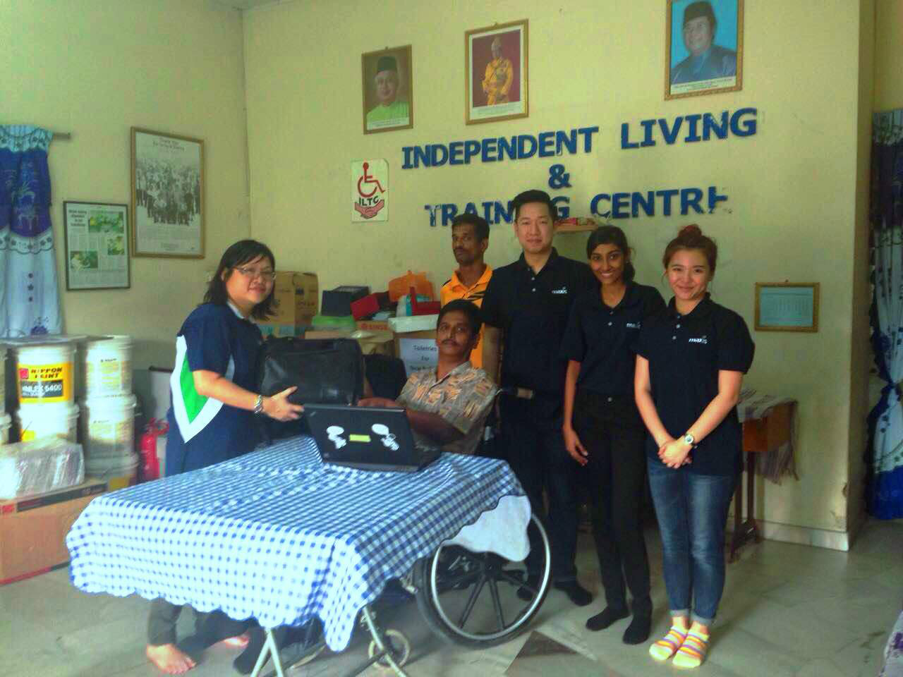 Maxis volunteers handed over laptops to Pertubuhan Kebajikan Kanak2 Selangor Klang Utama Caring Home, Good Samaritan Home, Pusat Kebajikan Good Shepherd (Teenage Centre), Beautiful Gate Foundation for the Disabled, Persatuan Pemulihan Orang-orang Cacat Selangor & Wilayah Persekutuan, Independent Living & Training Centre, Persatuan Anak-anak Yatim dan Ibu Tunggal Kampung Medan, and Pertubuhan Perkhidmatan Sosial dan Pembangunan Komuniti Daerah Gombak (PSPK).